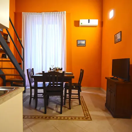 Appartement Cosi - *