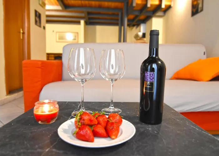 Appartement Cosi - *